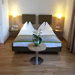 Babenbergerhof Hotel 2*