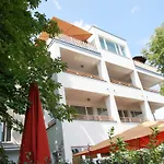 Hotel Babenbergerhof 2*