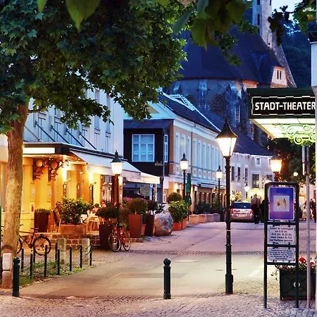 Hotel Babenbergerhof 2*